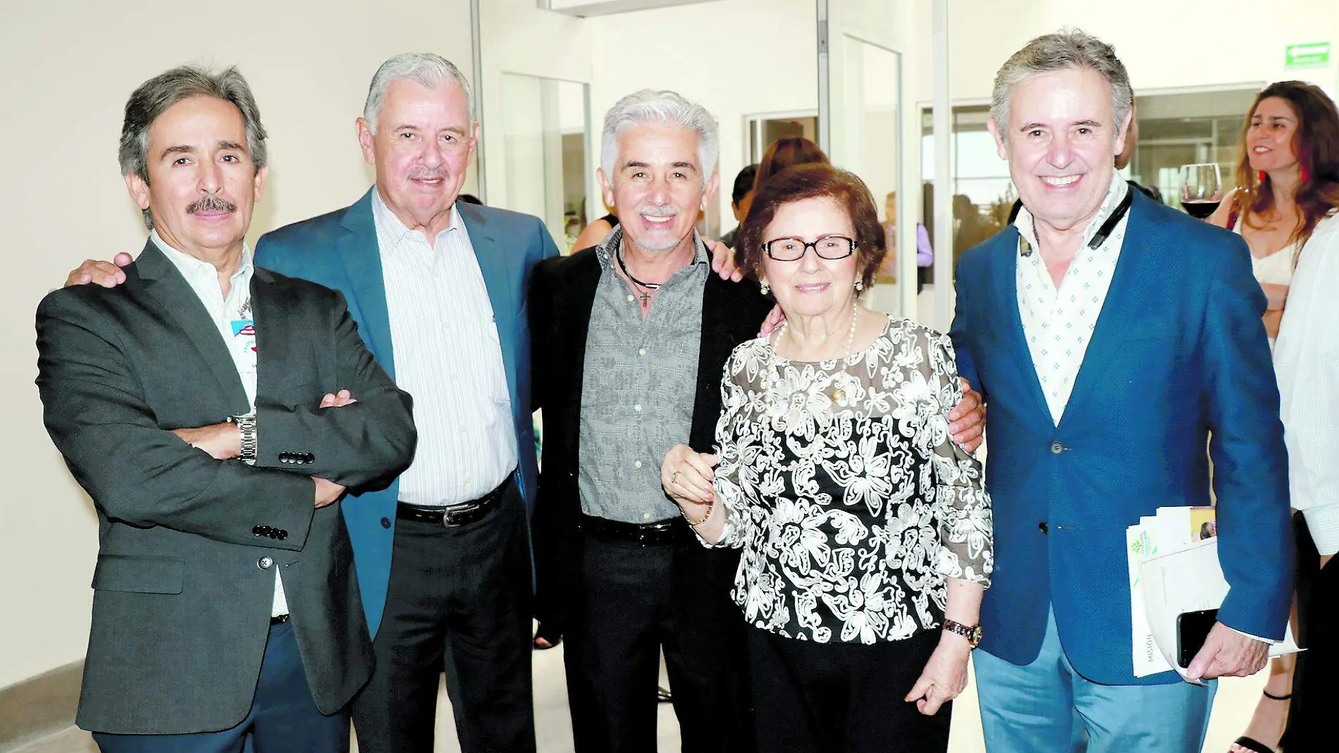 Sergio, Leopoldo, Héctor, Elia y Jorge Mares